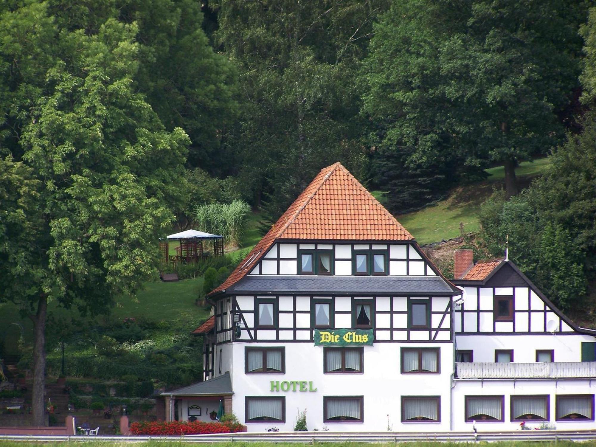 Hotel Die Clus Volksen  エクステリア 写真