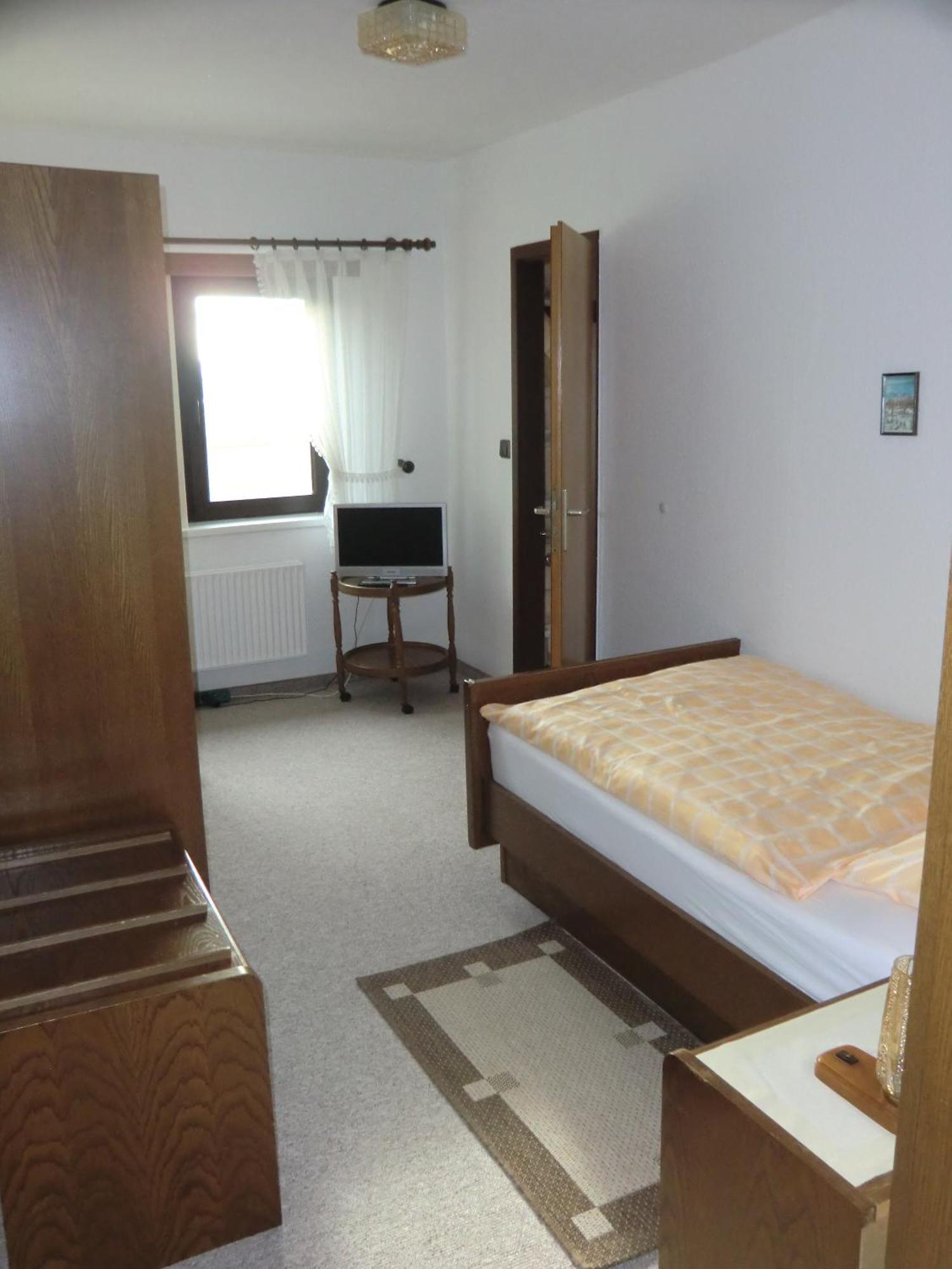 Hotel Die Clus Volksen  エクステリア 写真