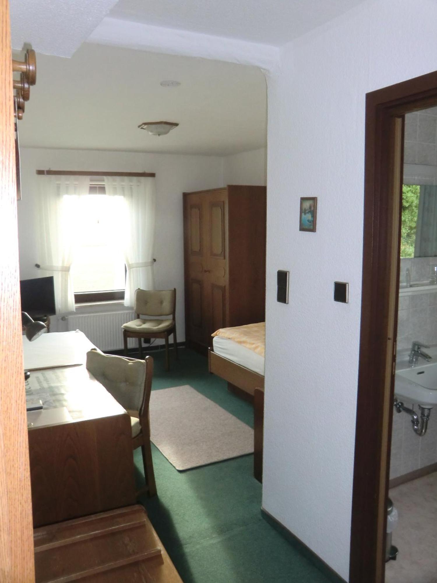 Hotel Die Clus Volksen  エクステリア 写真